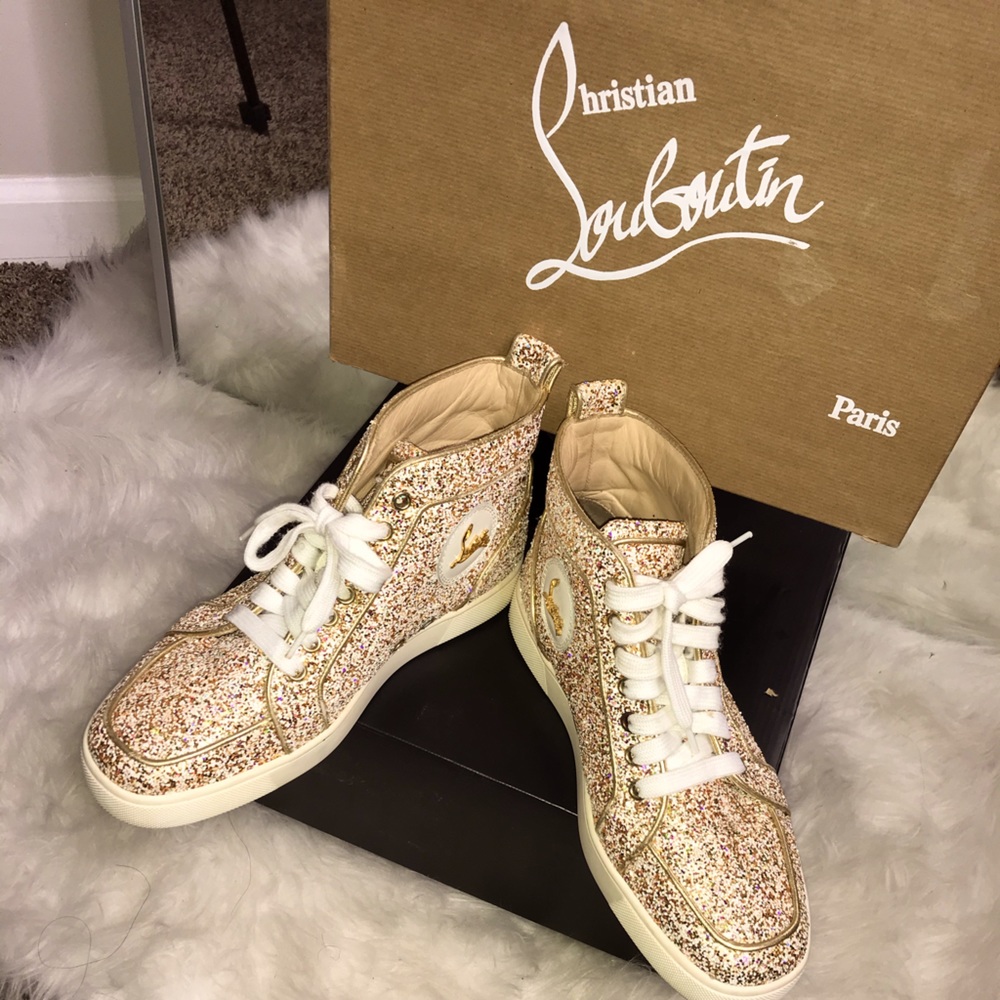 Beautiful Gold / glitter Sneakers